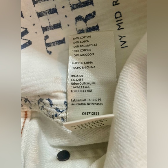 We The Free Free People Shorts 26 NWT New Ivy Mid-Rise Cutoff Denim Boho Ivory - Picture 7 of 10